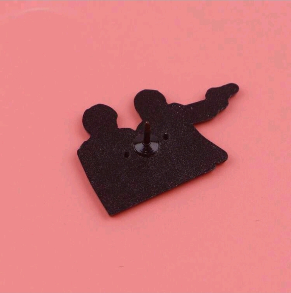 Pulp Fiction Pin - Picture 3 of 4